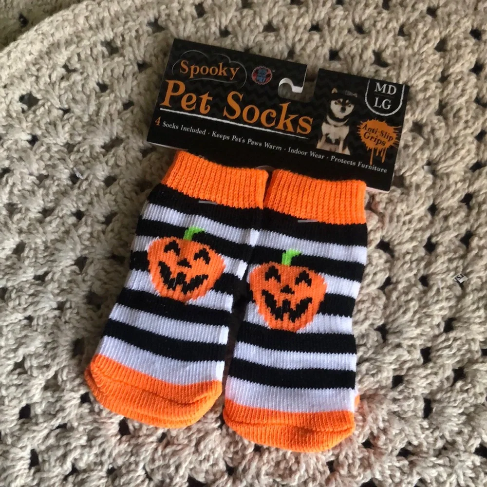 Spooky Pet Socks with Pumpkin Design - Picture 1 of 8
